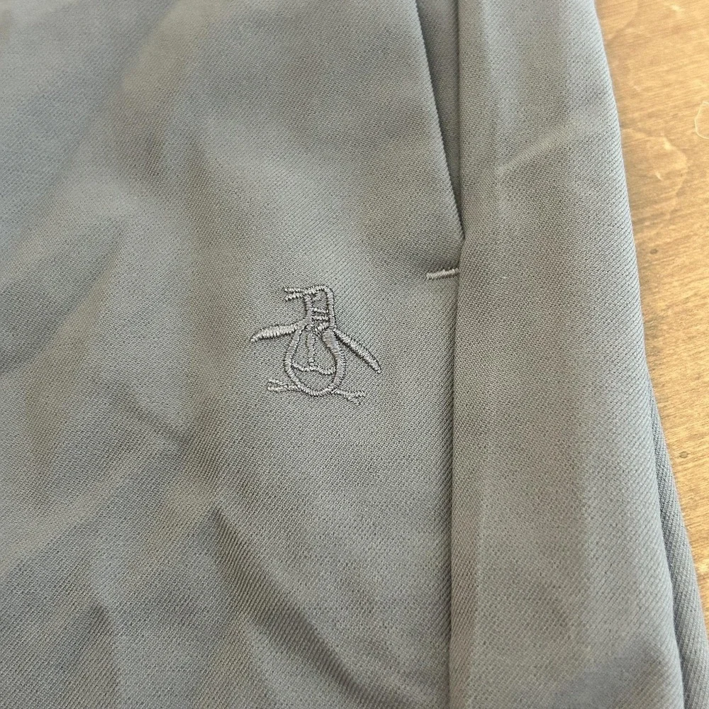 Penguin‎ Shorts Mens 40 Gray Golf Stretch Moisture Wicking Easy Care Performance